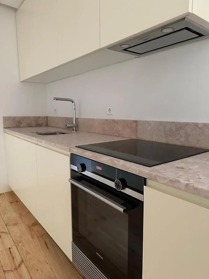 Quarto Com Varanda Na Rua Dos Douradores Lisboa Δωμάτια σε οικογενειακή κατοικία