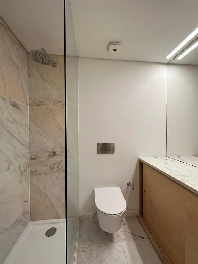 Homestay Quarto Com Varanda Na Rua Dos Douradores Lisbon